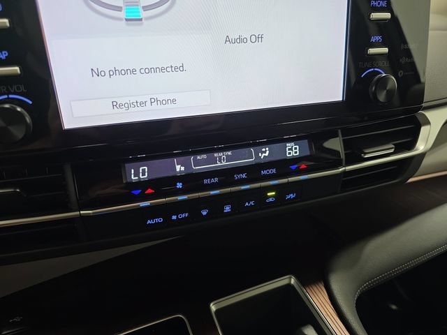 Certified 2023 Toyota Sienna LE FWD image 21