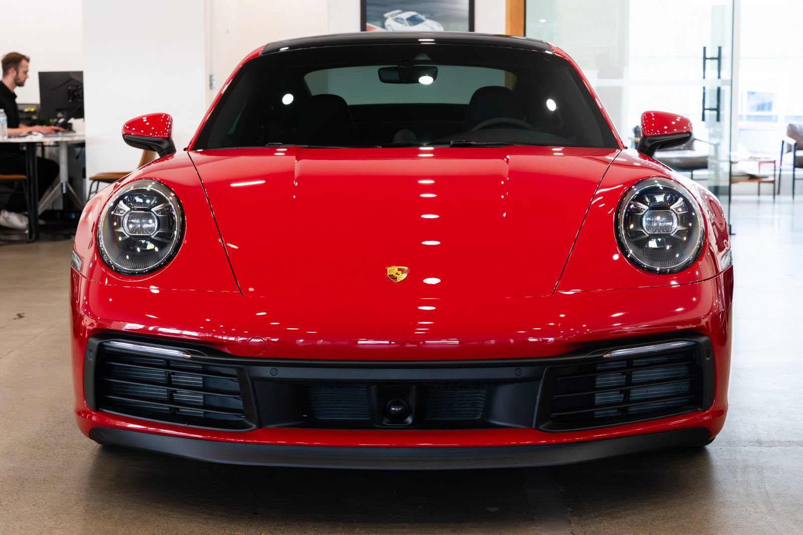 Used 2020 Porsche 911 Carrera S RWD image 2