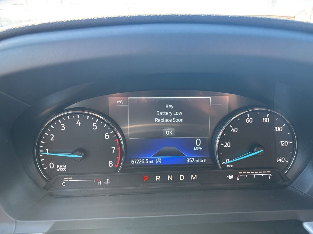 Used 2020 Ford Explorer XLT w/ Equipment Group 202A AWD/4WD image 18