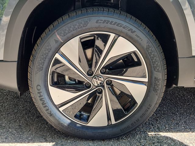 New 2026 Volkswagen Taos SE AWD/4WD image 10