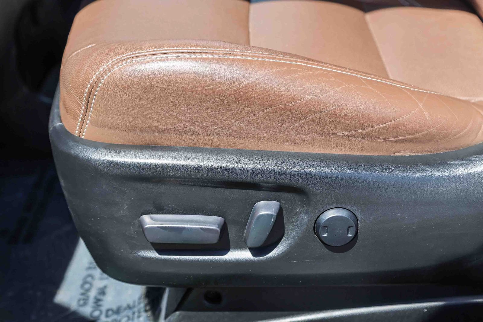 Certified 2020 Toyota Sienna Limited w/ Preferred Accessory Package FWD image 21