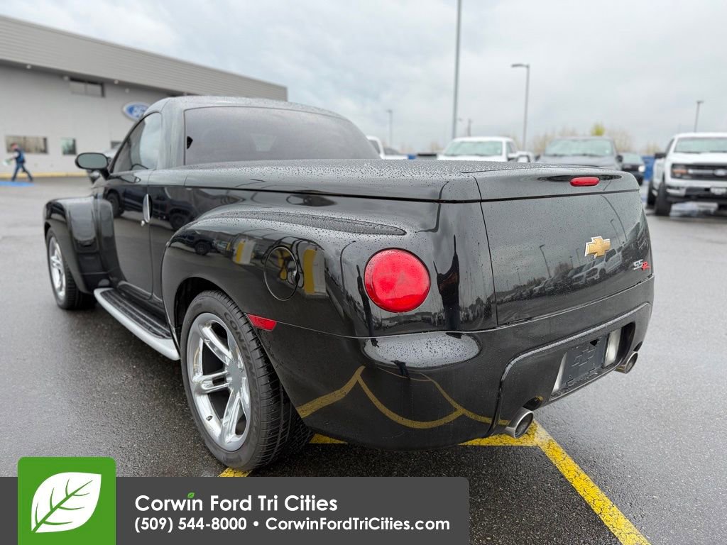 Used 2004 Chevrolet SSR w/ Preferred Equipment Group image 10