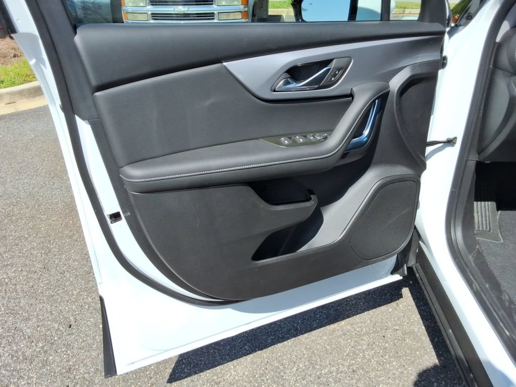 New 2026 Chevrolet Blazer LT FWD image 19