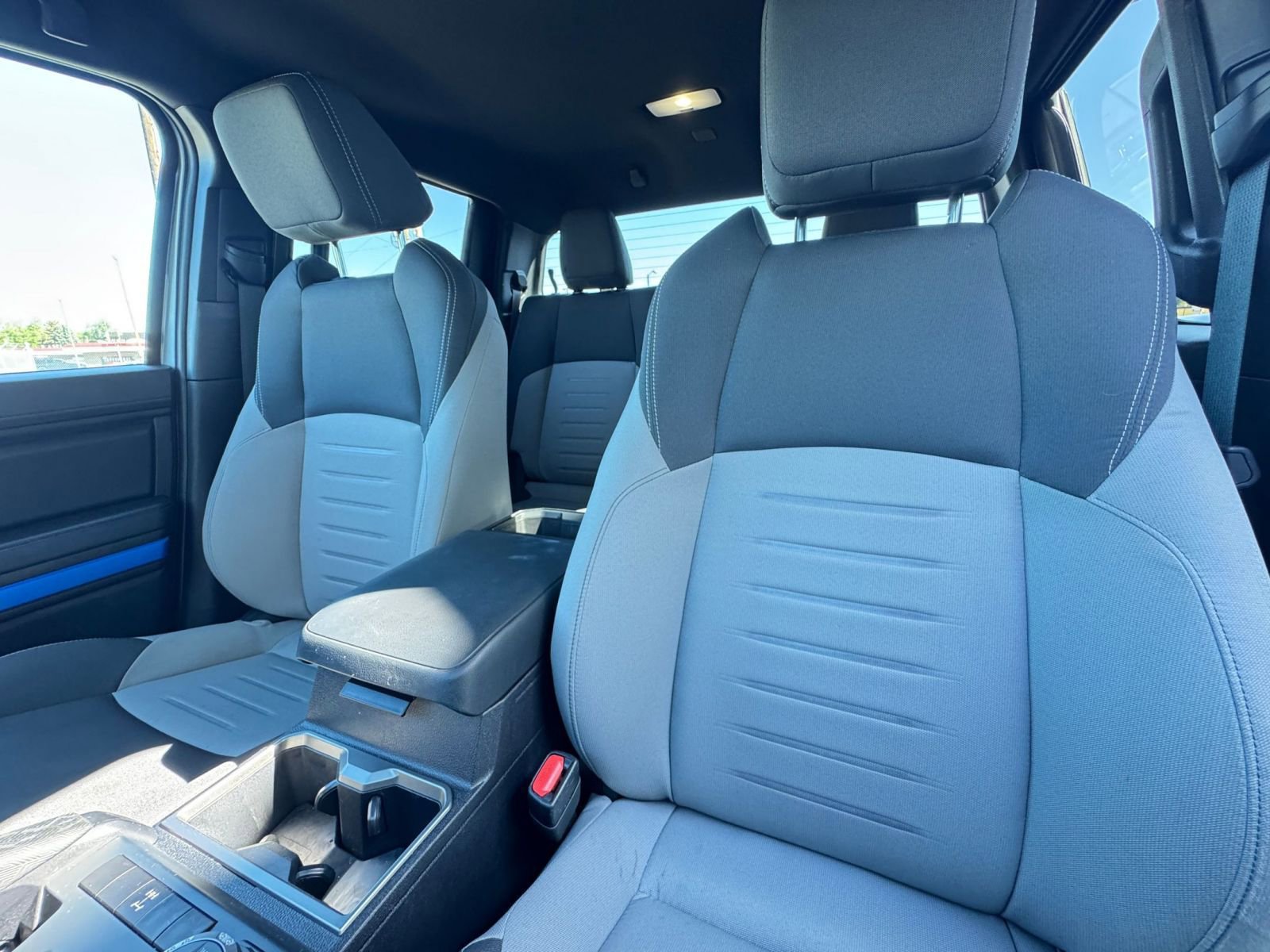 Used 2025 Toyota Tacoma SR image 34