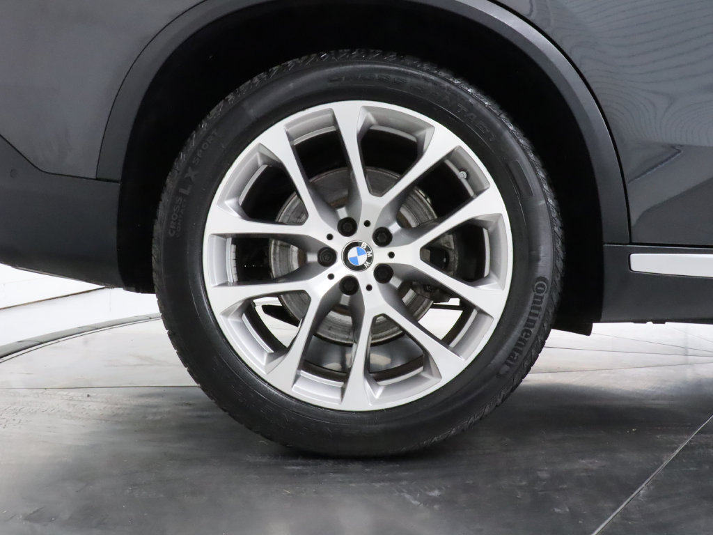 Used 2021 BMW X5 sDrive40i w/ Premium Package RWD image 40
