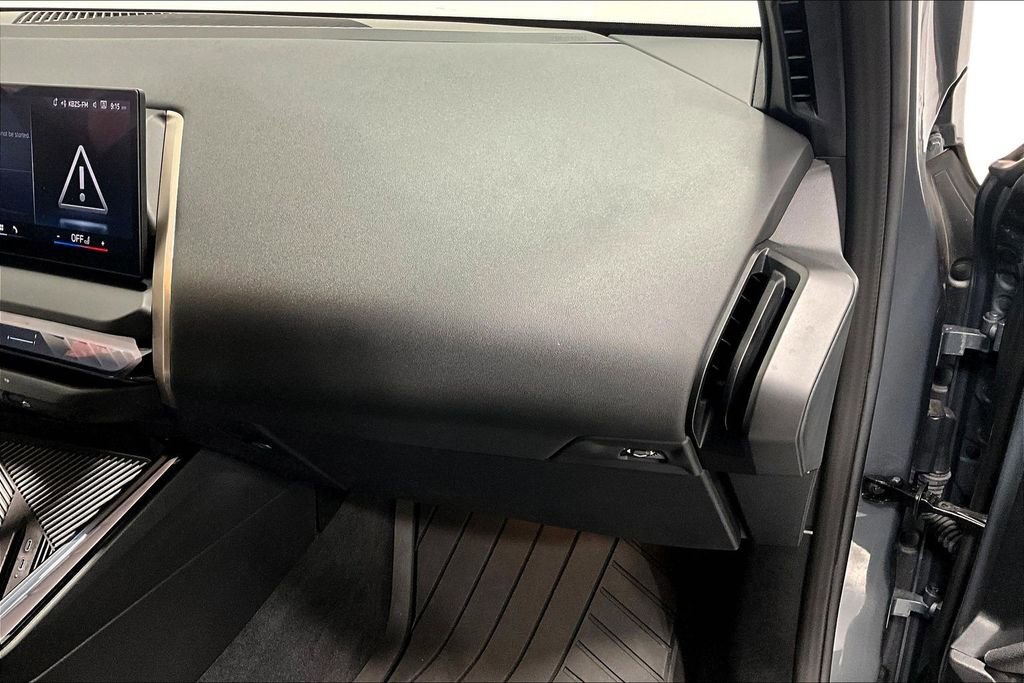 Used 2025 BMW X3 xDrive30i w/ Premium Package image 19