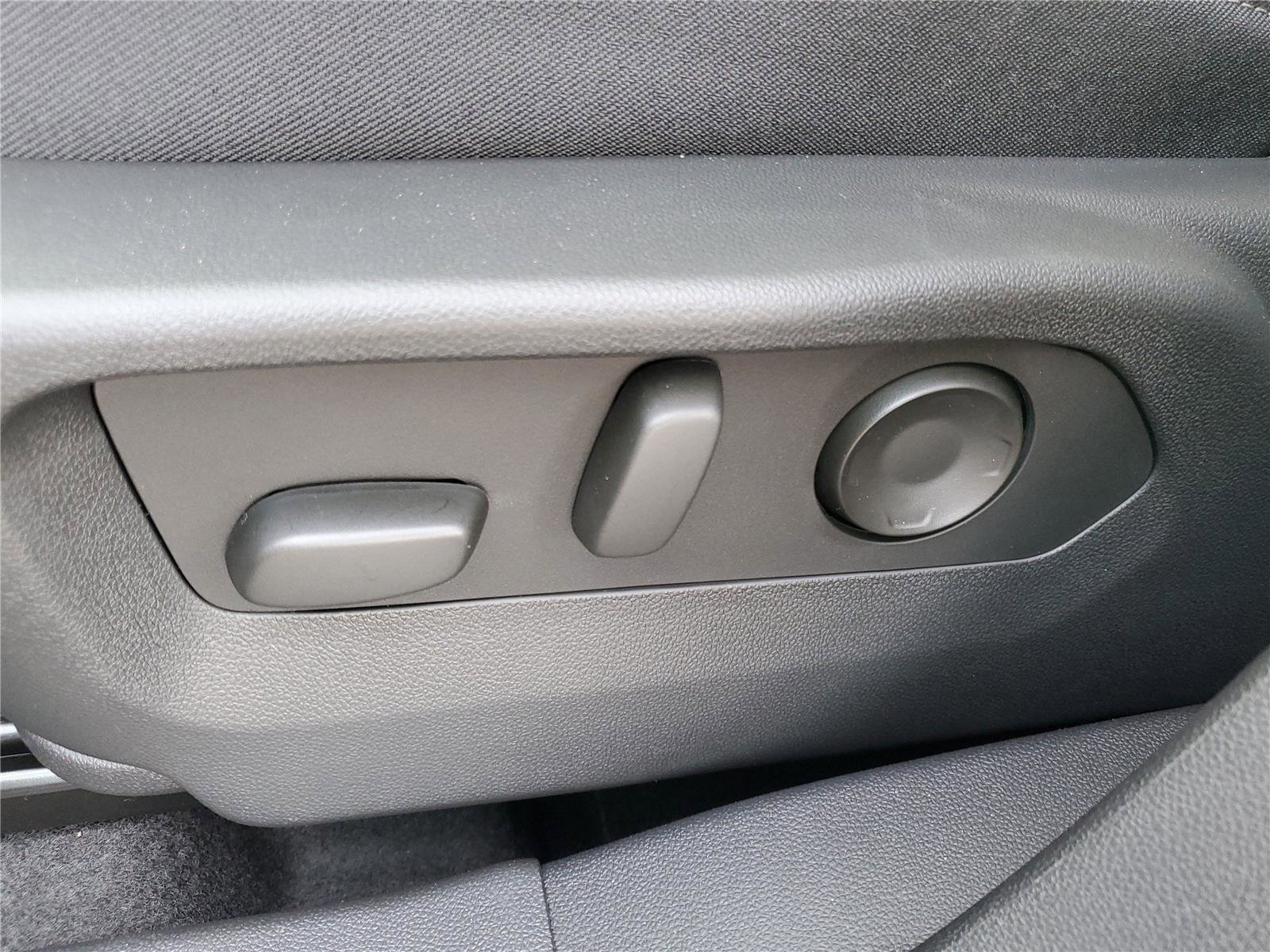 New 2026 Buick Envision Preferred image 17