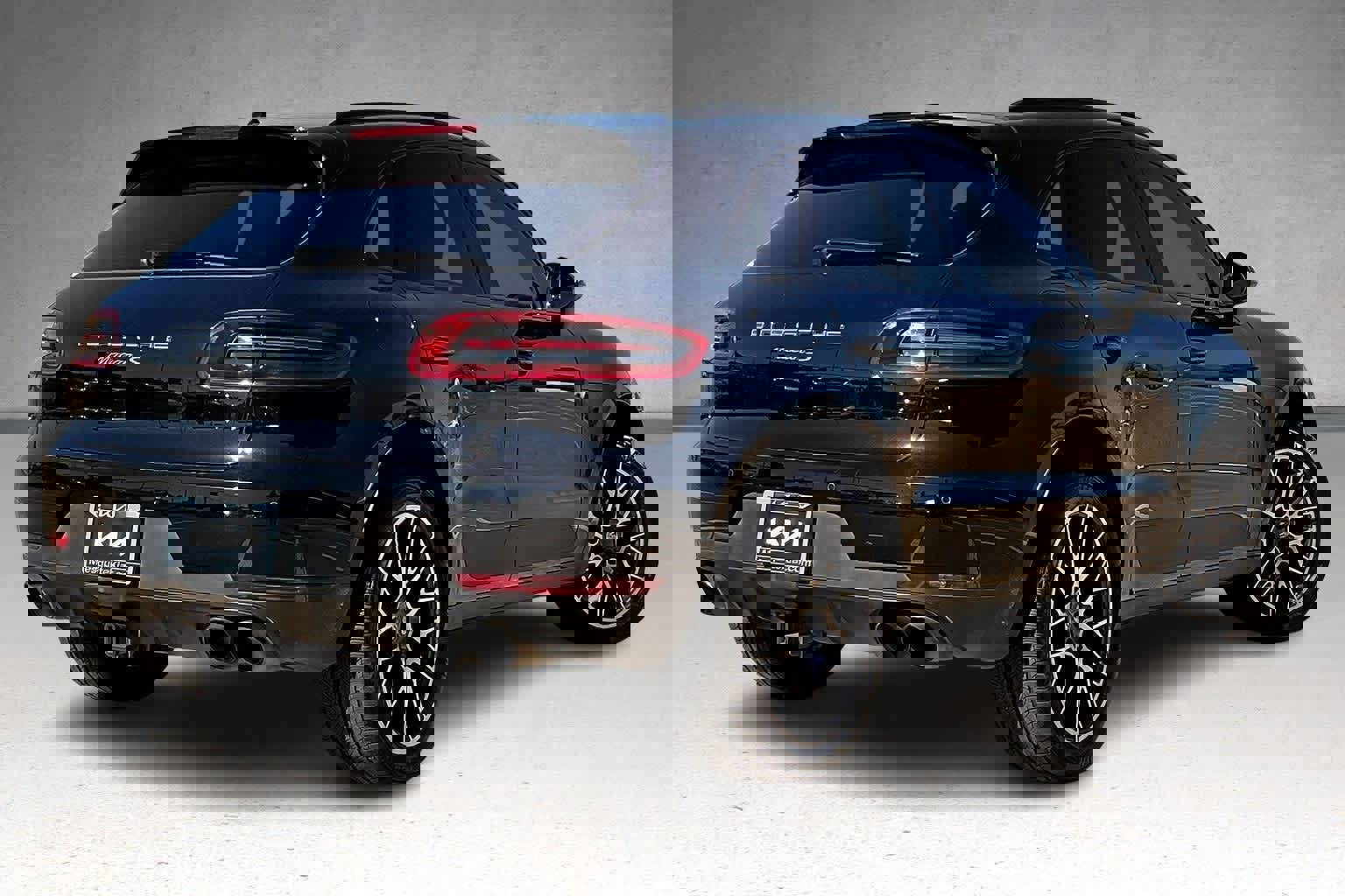 Used 2018 Porsche Macan S image 22