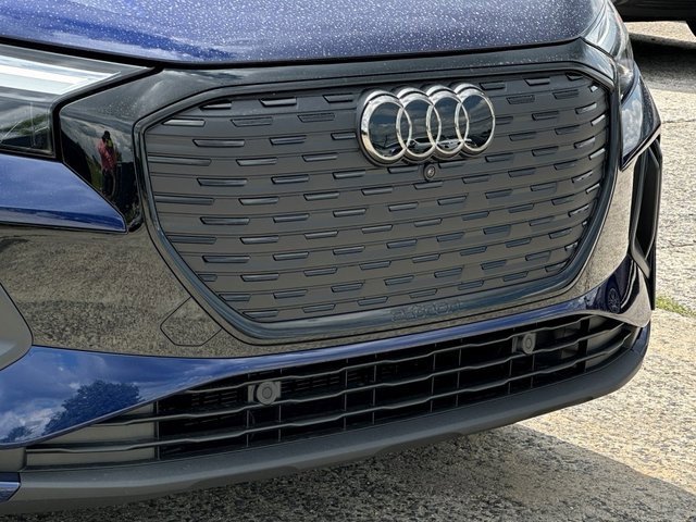 New 2025 Audi Q4 e-tron Premium Plus image 2