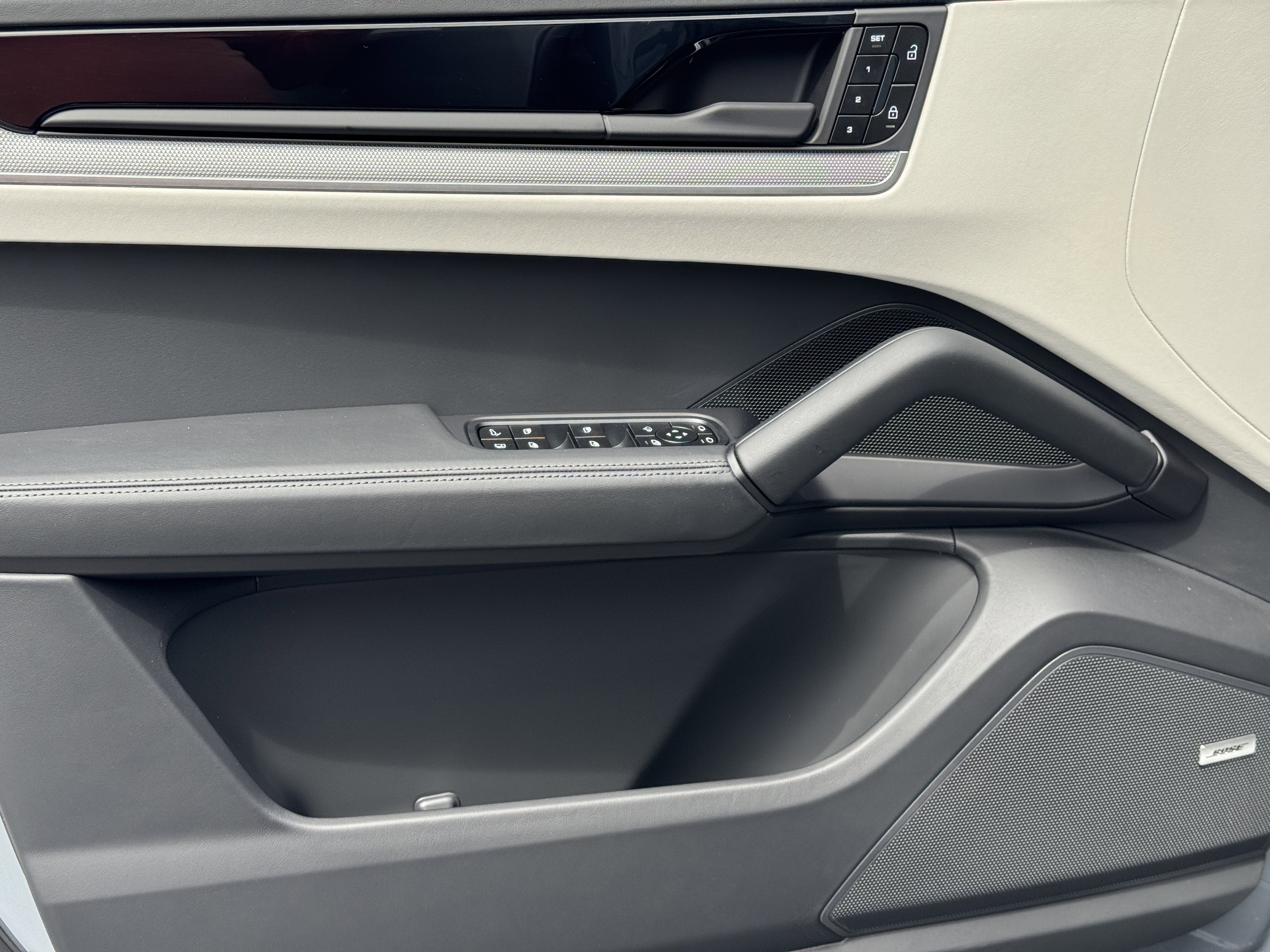 New 2026 Porsche Cayenne E-Hybrid image 25