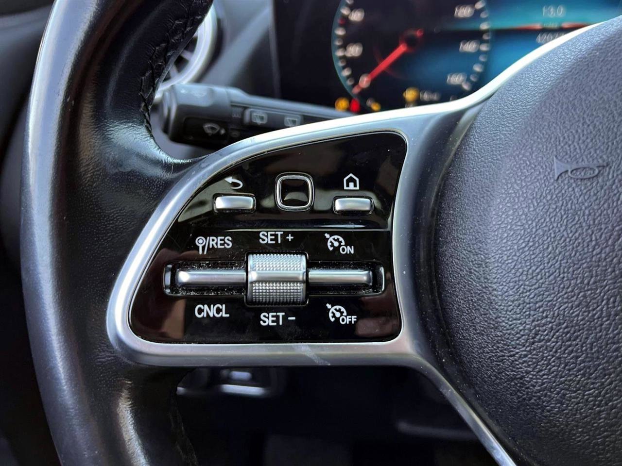 Used 2022 Mercedes-Benz GLA 250 4MATIC w/ Premium Package Lite image 21