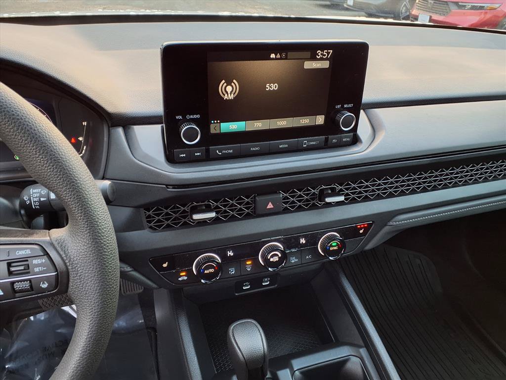 Used 2024 Honda Accord EX image 8