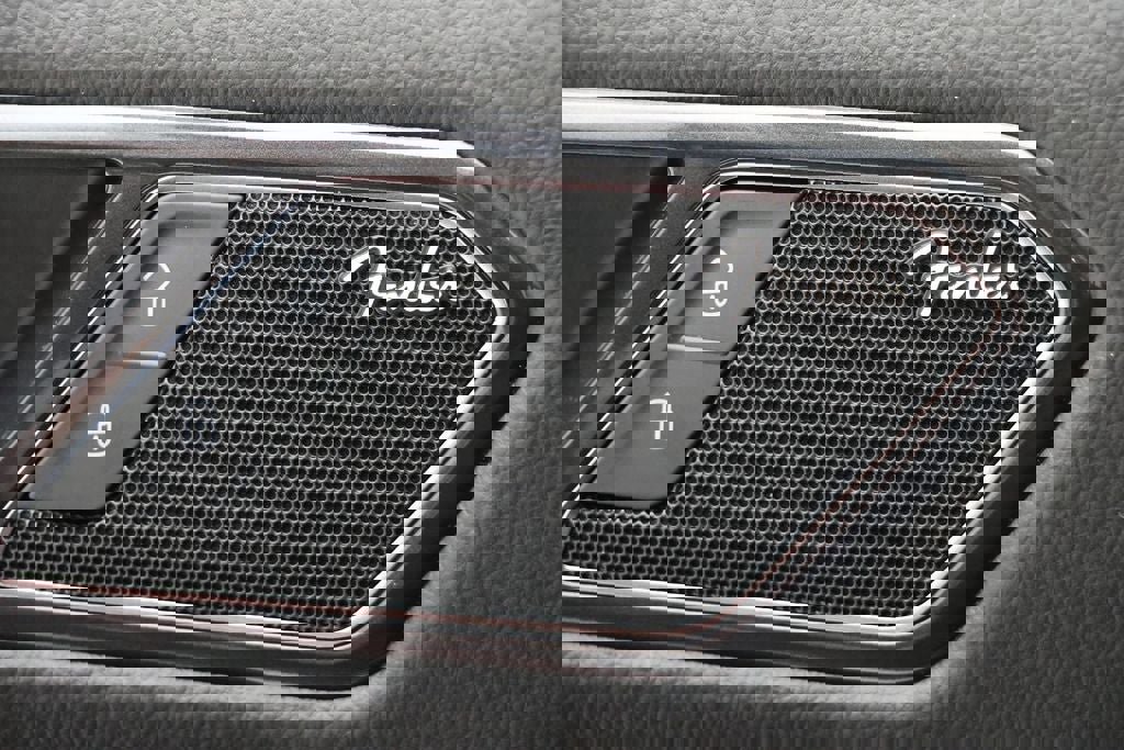 Used 2024 Volkswagen Tiguan SEL R-Line image 33