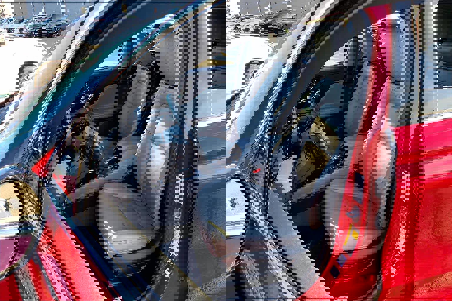 Used 2021 Lincoln Corsair AWD w/ Premium Package image 8