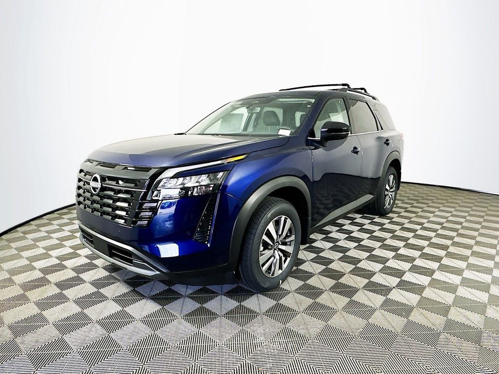 New 2026 Nissan Pathfinder SL image 5