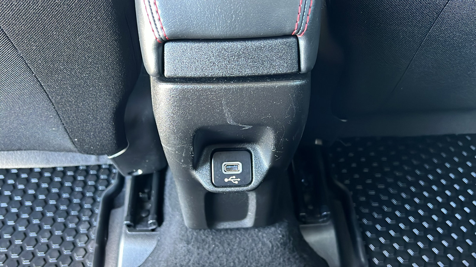 Used 2023 Jeep Renegade Trailhawk image 14