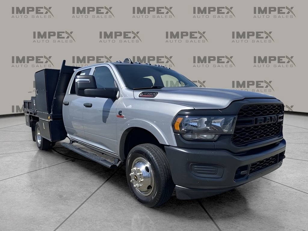 Used 2023 RAM 3500 Tradesman w/ Max Tow Package RWD image 2
