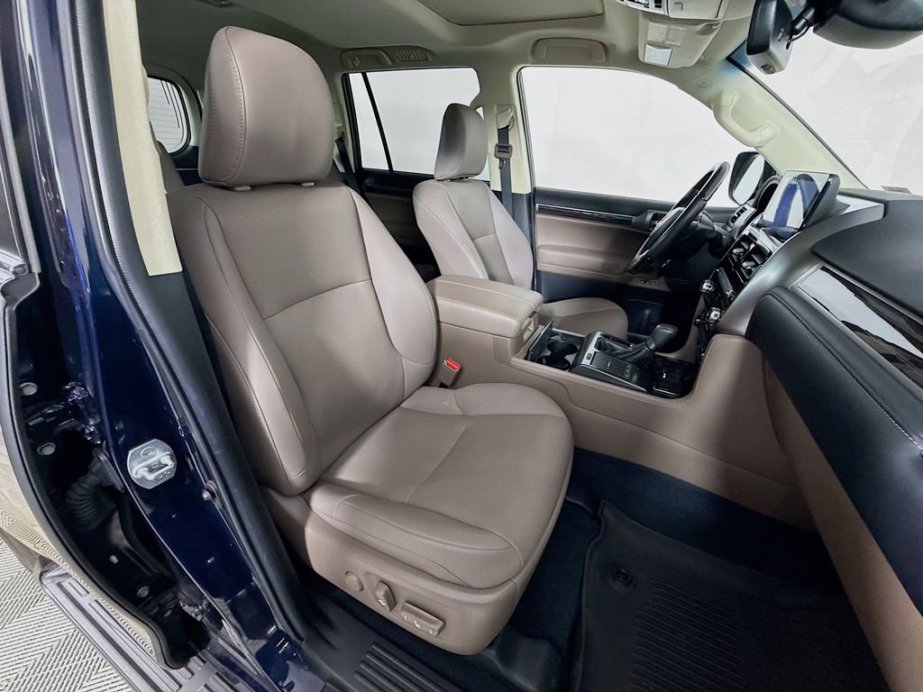Used 2023 Lexus GX 460 Premium image 30