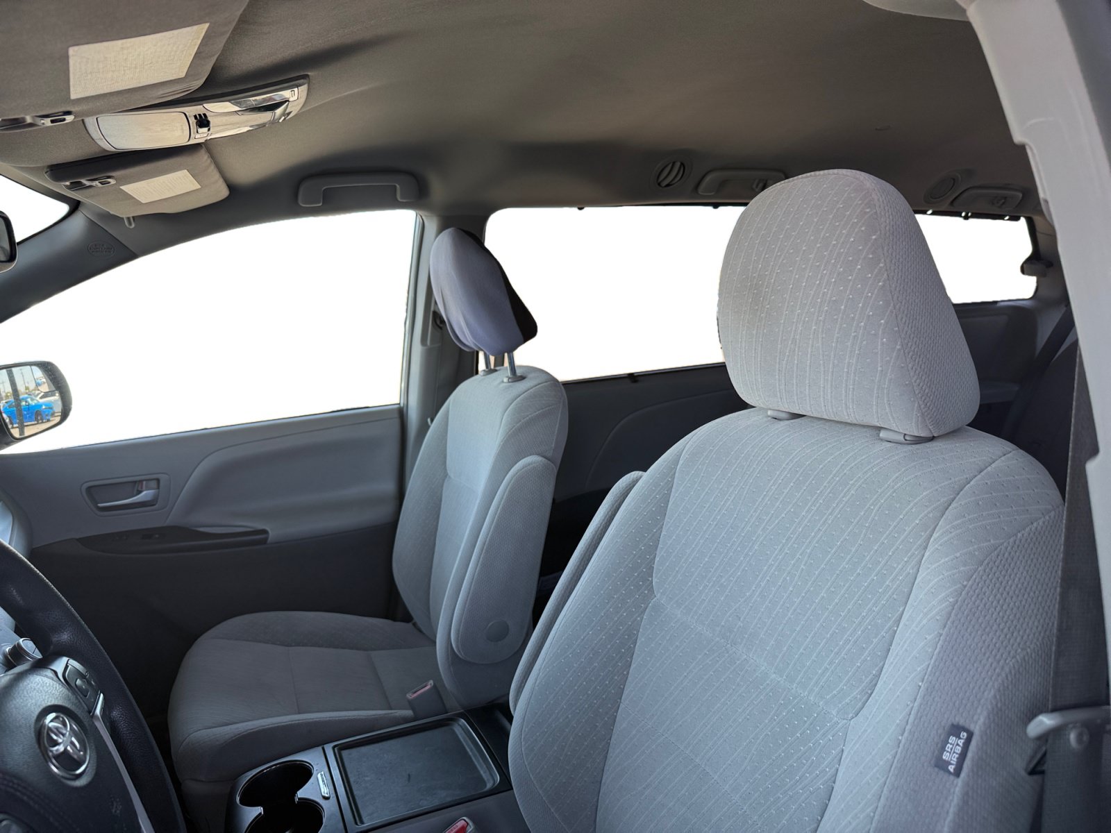 Used 2019 Toyota Sienna LE FWD image 8