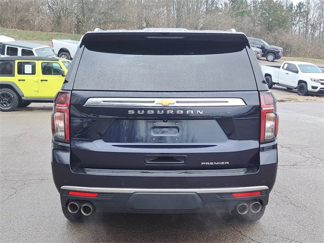 Used 2024 Chevrolet Suburban Premier image 4