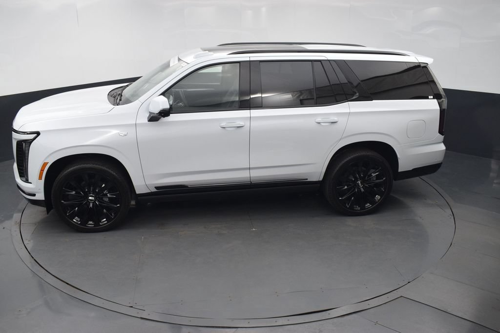 Certified 2026 Cadillac Escalade Platinum Sport w/ LPO, ONYX Package AWD/4WD image 46