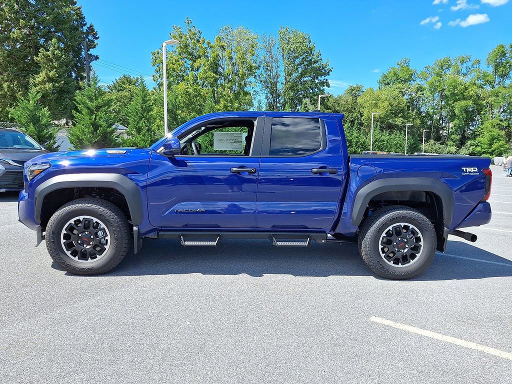 New 2025 Toyota Tacoma TRD Off-Road image 2