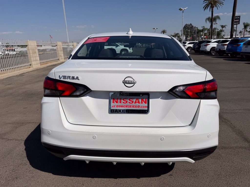 Certified 2025 Nissan Versa SV FWD image 5