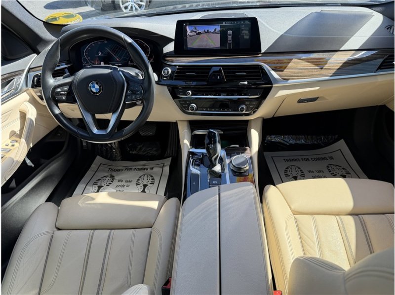 Used 2020 BMW 530i w/ Premium Package image 26