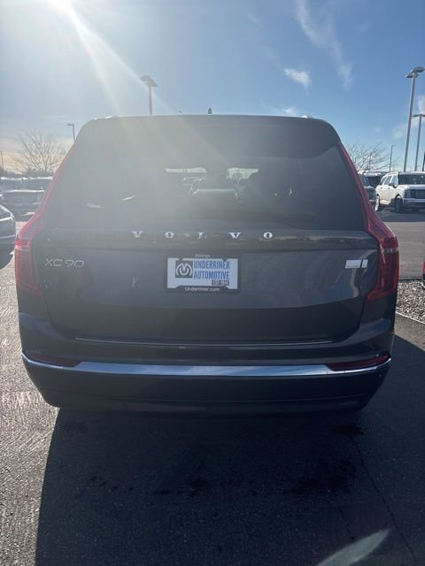Used 2023 Volvo XC90 T8 Ultimate w/ Lounge Package image 3