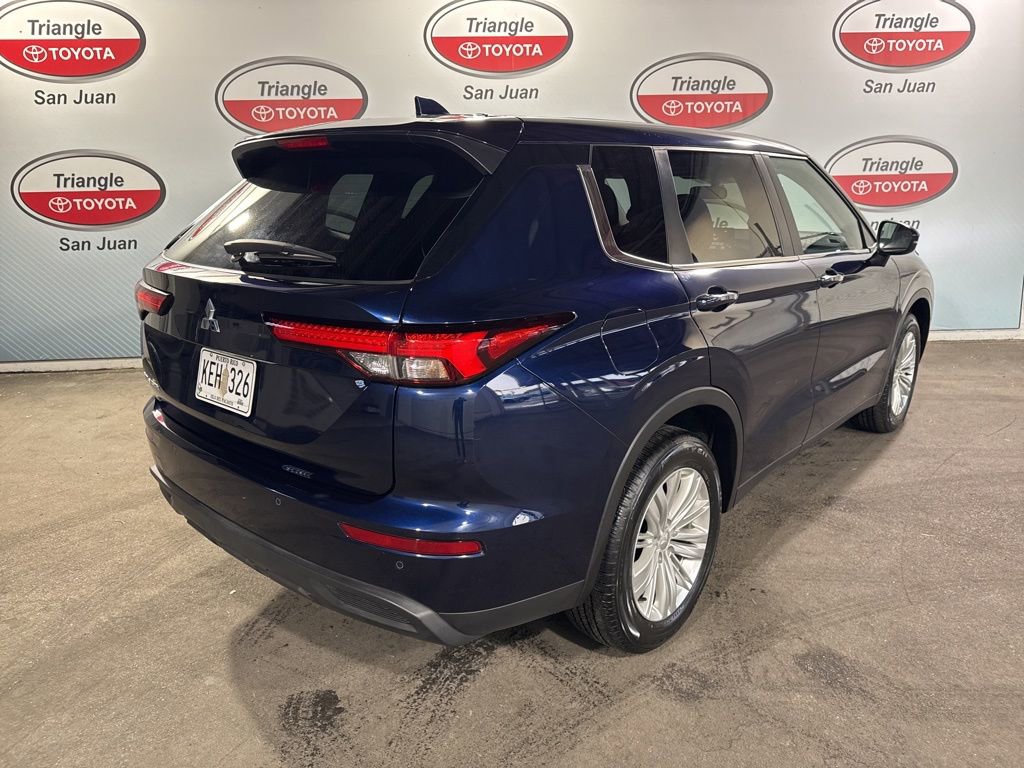 Used 2023 Mitsubishi Outlander ES image 4