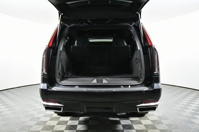 Certified 2022 Cadillac Escalade ESV Premium Luxury w/ Performance Package image 16