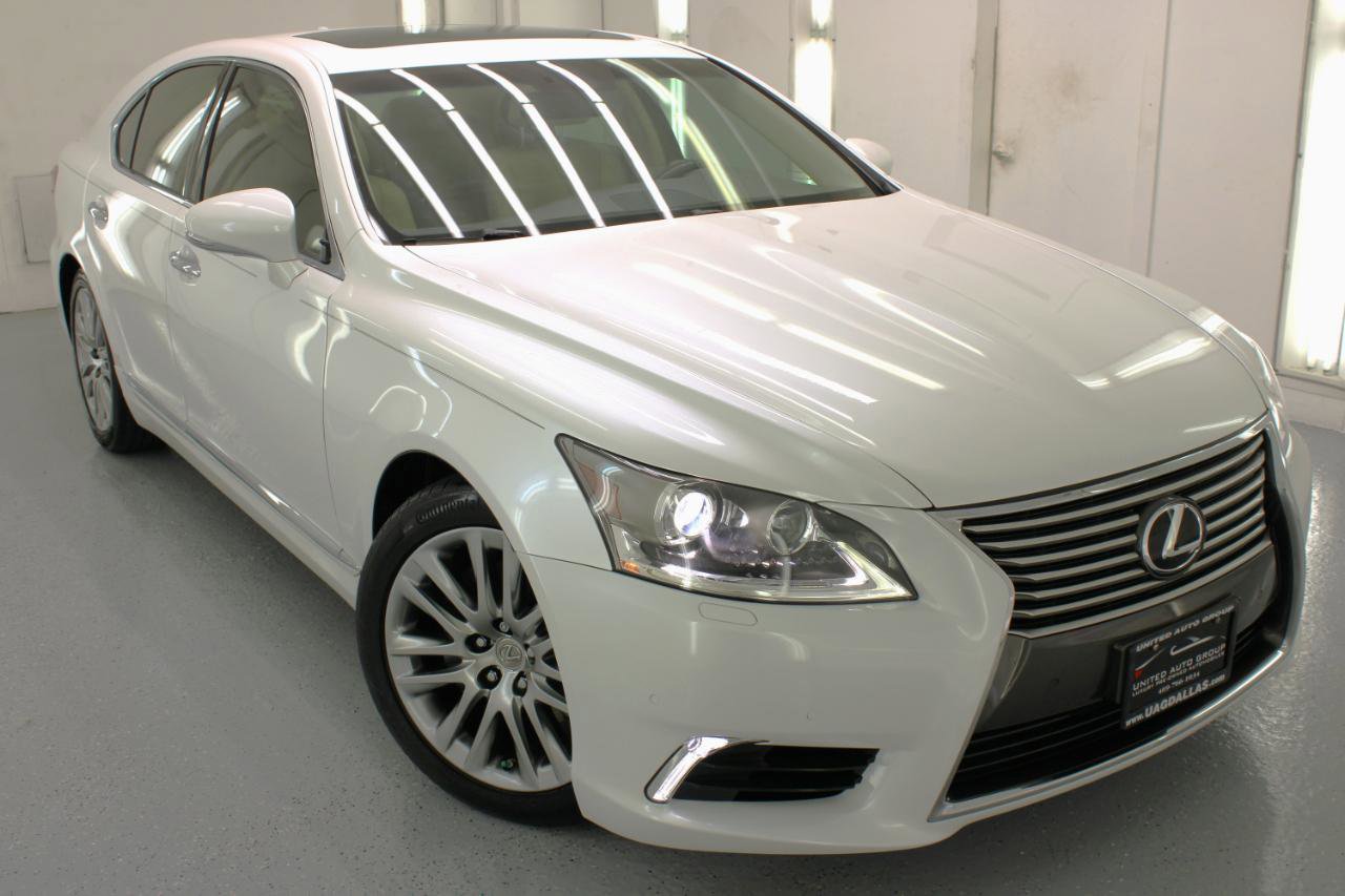 Used 2016 Lexus LS 460 w/ Comfort Package image 29