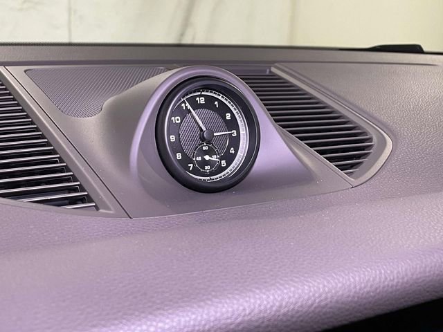 New 2026 Porsche Macan image 34