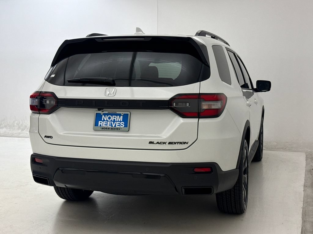 New 2026 Honda Pilot Black Edition image 9
