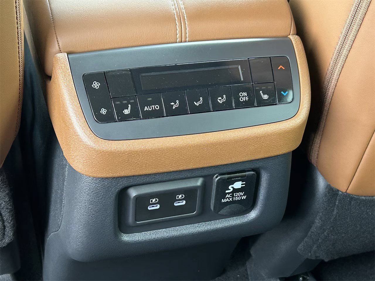 New 2026 Nissan Pathfinder Platinum FWD image 22