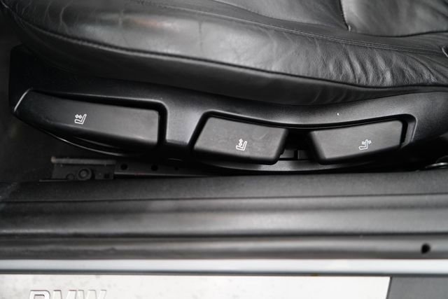 Used 2003 BMW Z4 2.5i image 21