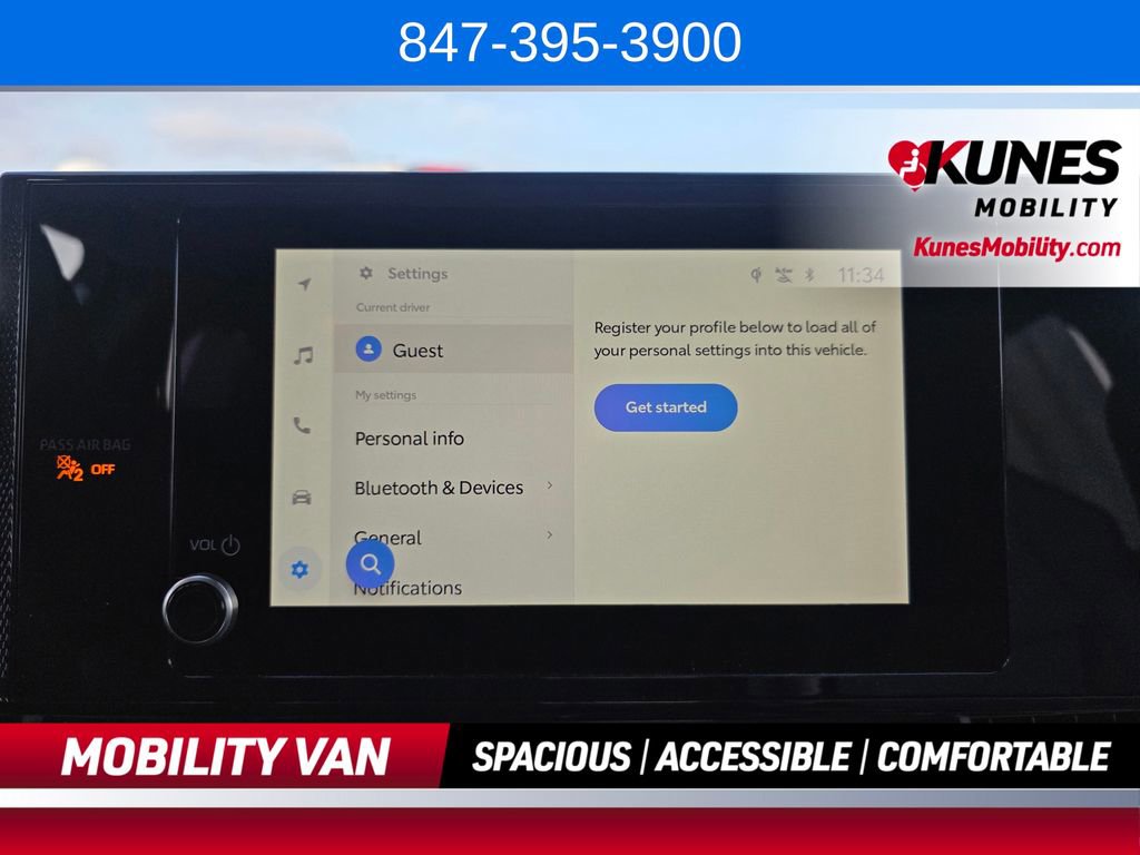 Used 2026 Toyota Sienna LE FWD image 53