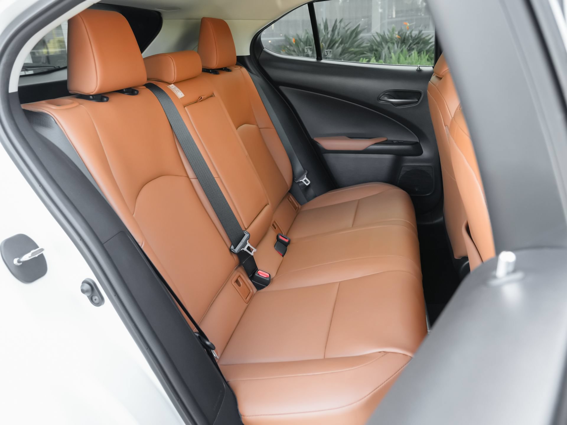 Used 2022 Lexus UX 250h w/ Premium Package AWD/4WD image 39