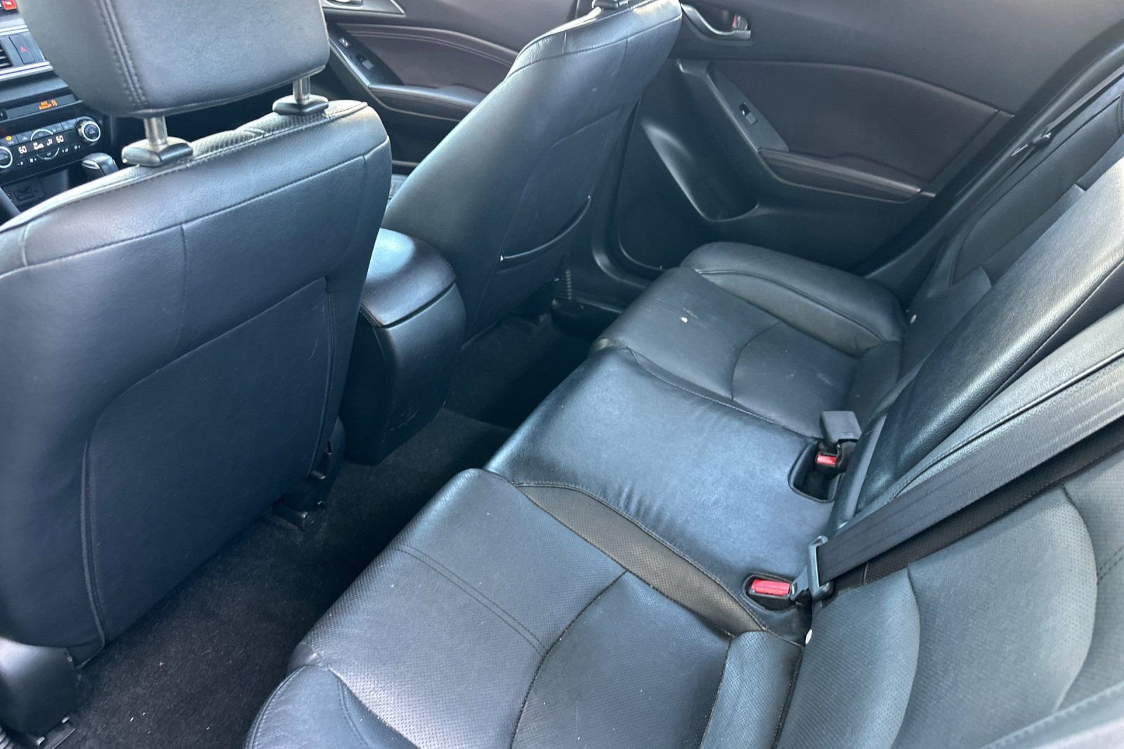 Used 2017 MAZDA MAZDA3 Grand Touring FWD image 12