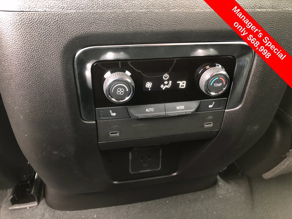 Used 2025 Chevrolet Suburban Premier AWD/4WD image 11