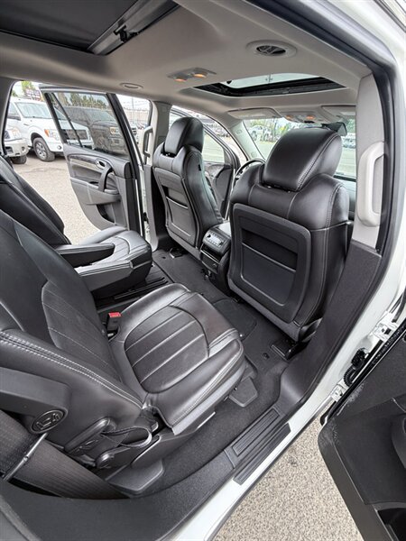Used 2015 Buick Enclave Leather w/ Trailering Package AWD/4WD image 28