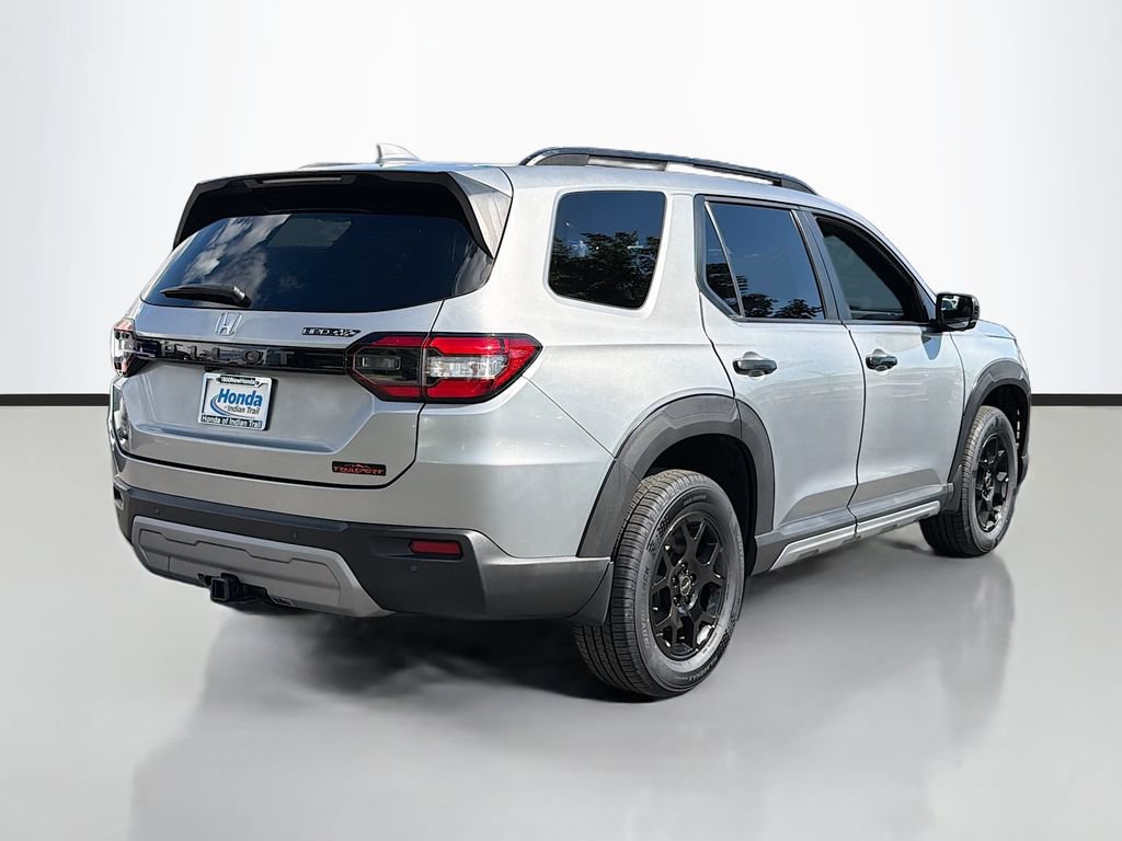 Used 2024 Honda Pilot TrailSport image 5