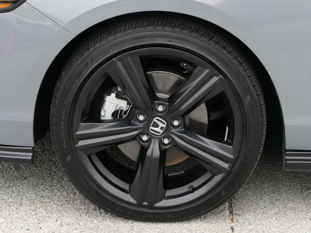 Used 2024 Honda Accord Sport image 10