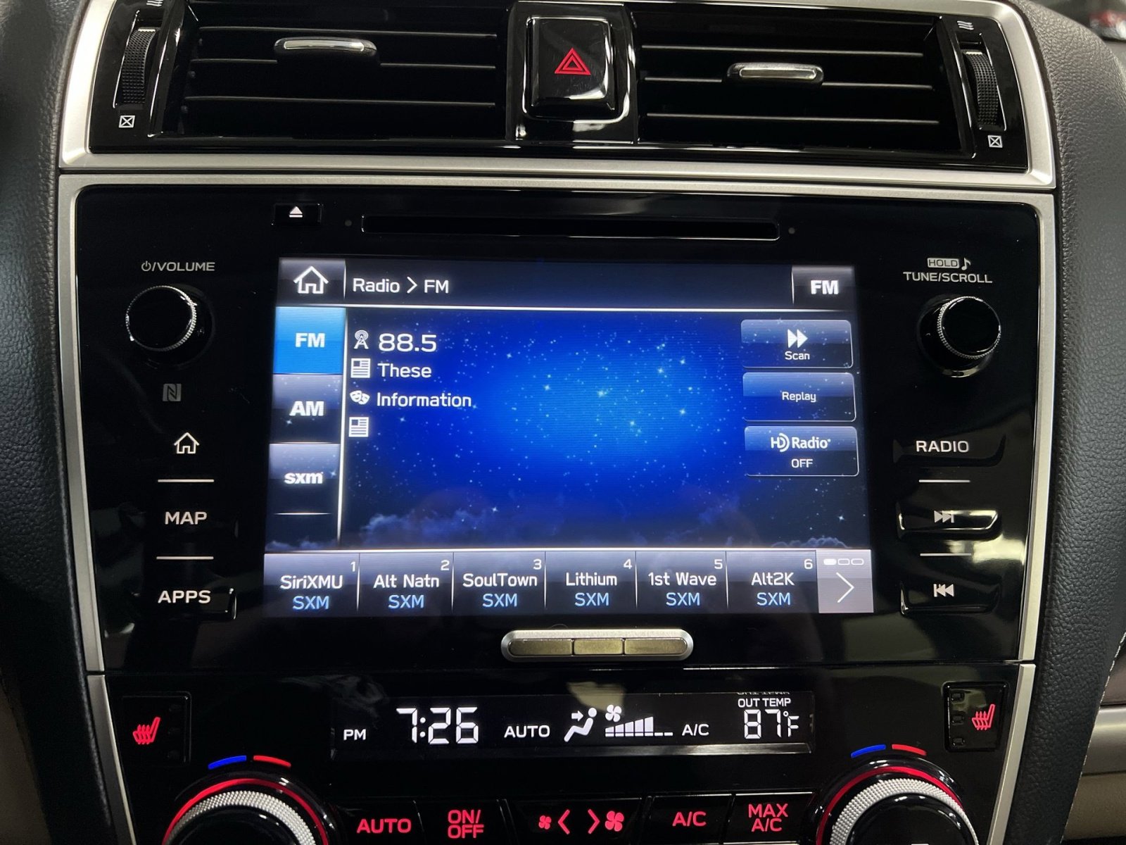 Used 2018 Subaru Outback 2.5i Limited image 18