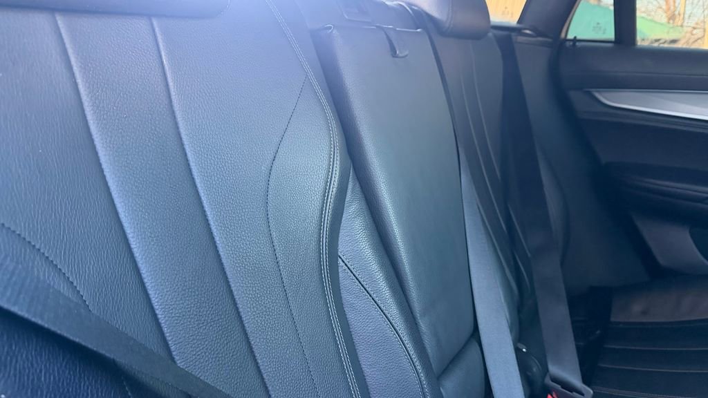 Used 2018 BMW X6 sDrive35i w/ M Sport Package RWD image 25