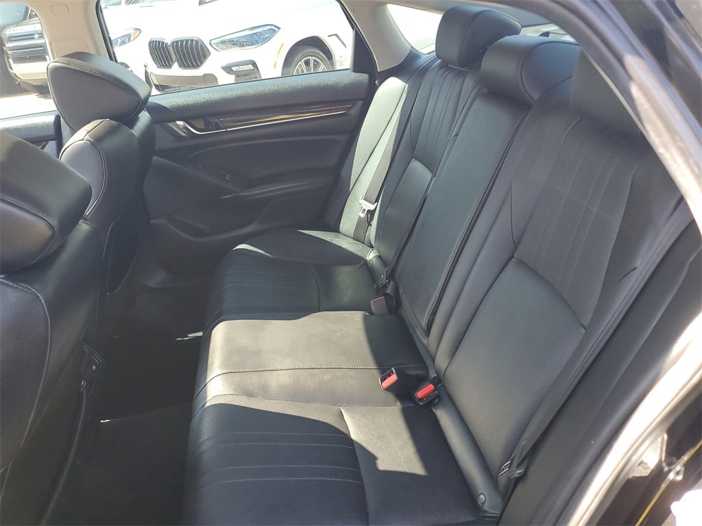 Used 2021 Honda Accord Touring image 13