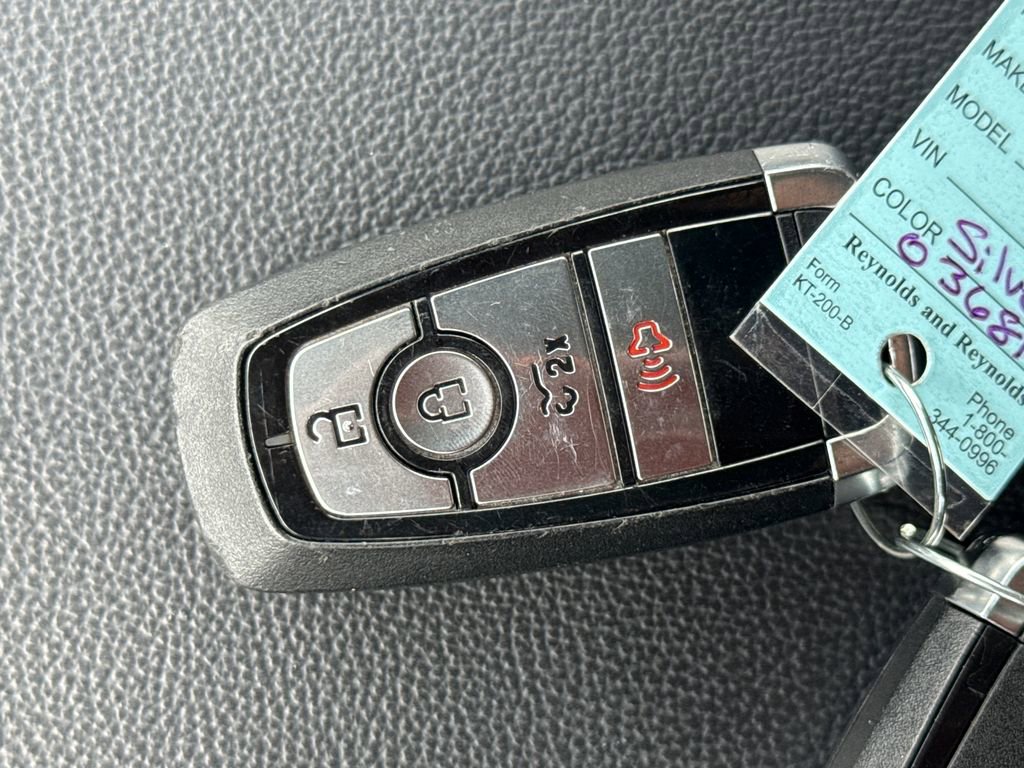 Used 2025 Ford F150 Lightning XLT AWD/4WD image 45