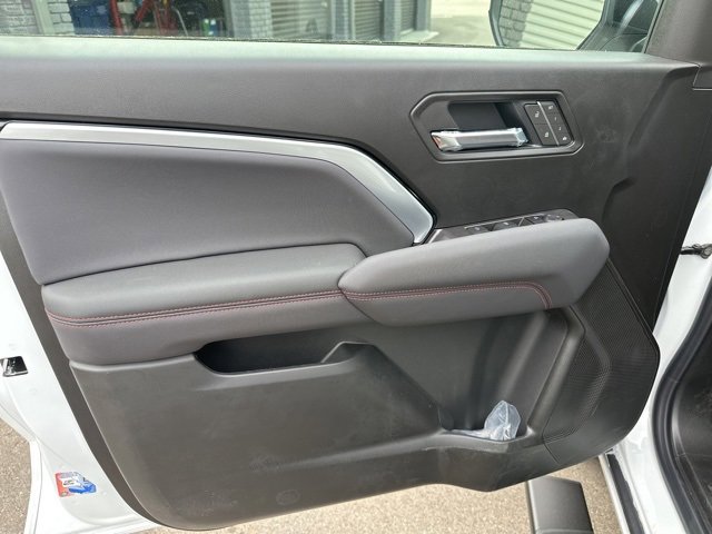 New 2025 Chevrolet Colorado Z71 w/ Midnight Edition image 10