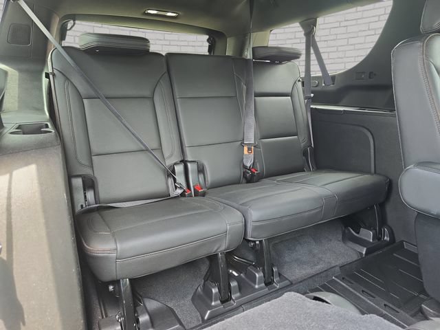 Used 2021 Chevrolet Suburban High Country w/ Premium Package RWD image 12