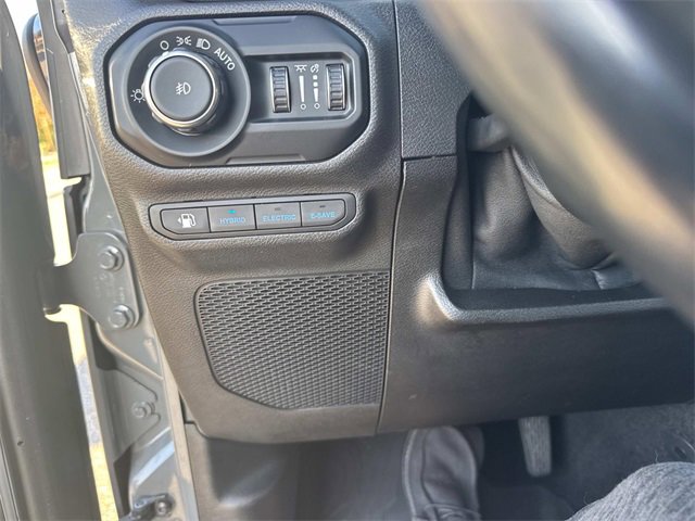 Used 2021 Jeep Wrangler Unlimited Sahara w/ Cold Weather Group image 29